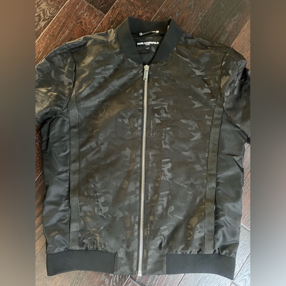 Karl Lagerfeld Men’s Camo Bomber - Picture 3 of 4